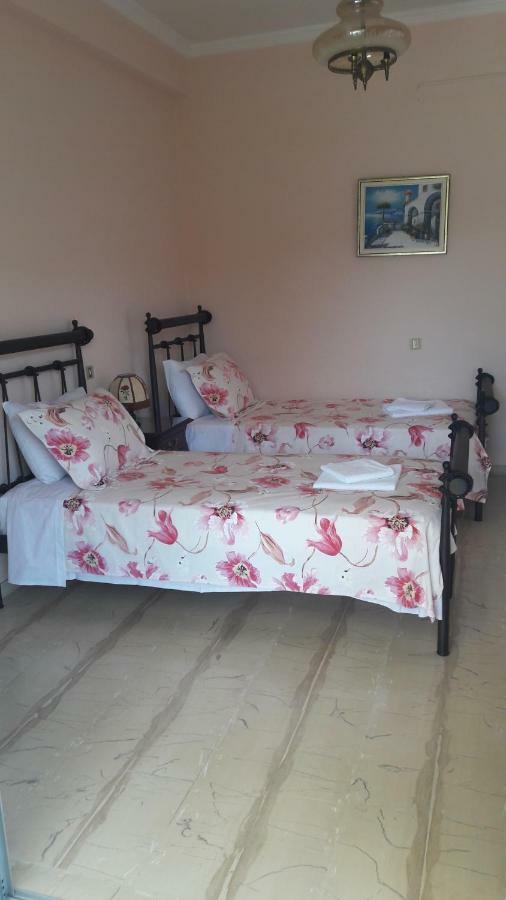 Cornelia Apartment *